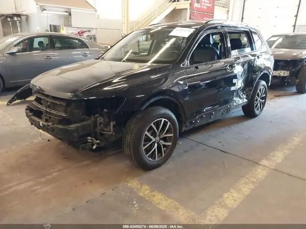 3VV2B7AX1LM129407 2020 VOLKSWAGEN TIGUAN - Image 2