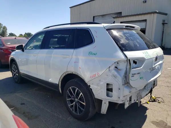 3VV2B7AX1LM131626 2020 VOLKSWAGEN TIGUAN - Image 2
