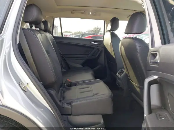 3VV2B7AX1LM163475 2020 VOLKSWAGEN TIGUAN - Image 8