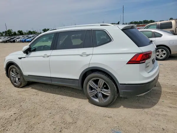 3VV2B7AX1LM176484 2020 VOLKSWAGEN TIGUAN - Image 2