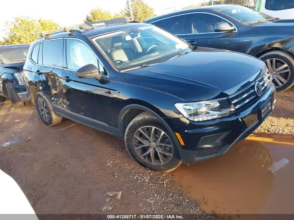 3VV2B7AX1LM180888 2020 VOLKSWAGEN TIGUAN - Image 1