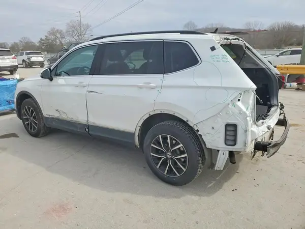 3VV2B7AX1MM100555 2021 VOLKSWAGEN TIGUAN - Image 2