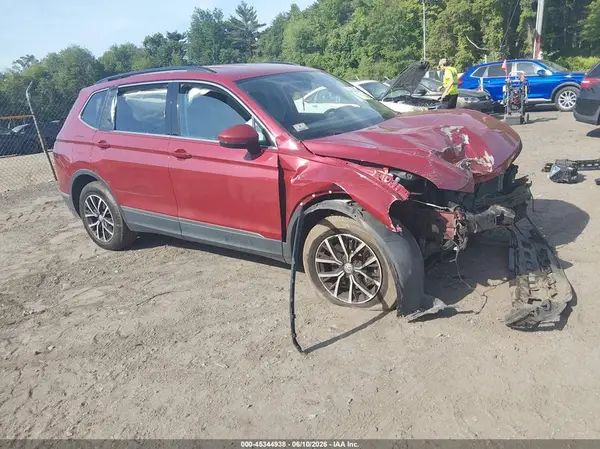 3VV2B7AX1MM133748 2021 VOLKSWAGEN TIGUAN - Image 1