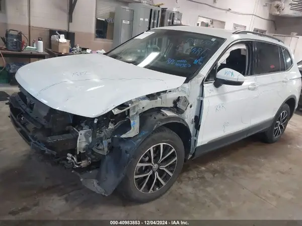 3VV2B7AX1MM142501 2021 VOLKSWAGEN TIGUAN - Image 2