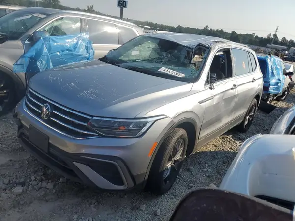 3VV2B7AX1NM028838 2022 VOLKSWAGEN TIGUAN - Image 1