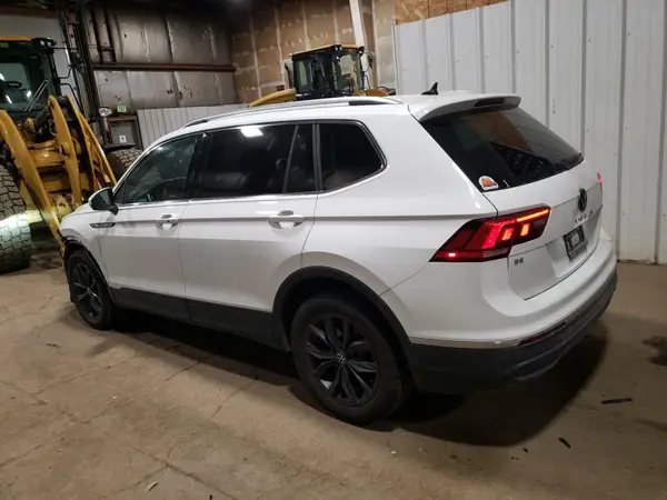 3VV2B7AX1NM032047 2022 VOLKSWAGEN TIGUAN - Image 2