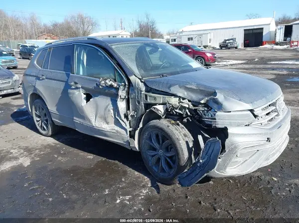 3VV2B7AX1NM042383 2022 VOLKSWAGEN TIGUAN - Image 1