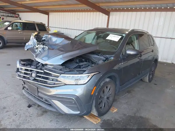3VV2B7AX1NM061791 2022 VOLKSWAGEN TIGUAN - Image 2
