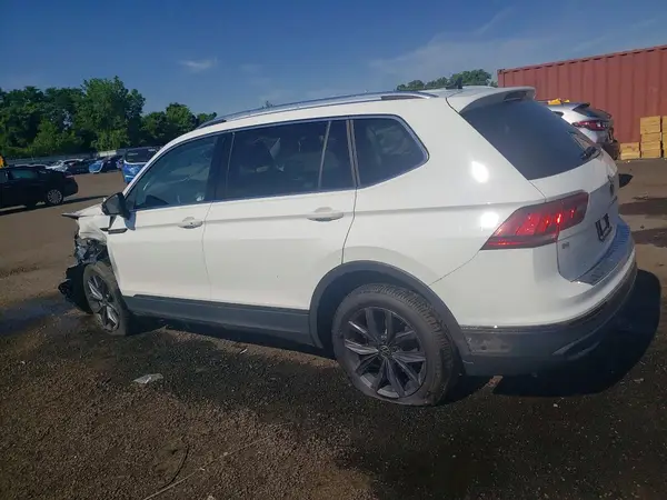 3VV2B7AX1NM129068 2022 VOLKSWAGEN TIGUAN - Image 2