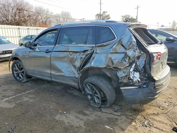 3VV2B7AX1NM137154 2022 VOLKSWAGEN TIGUAN - Image 2