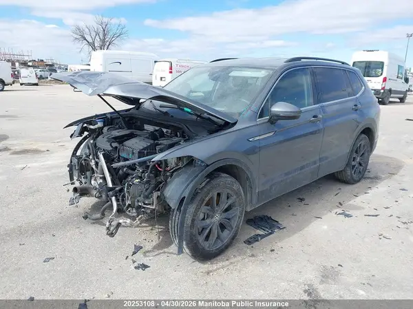 3VV2B7AX1RM041403 2024 VOLKSWAGEN TIGUAN - Image 2