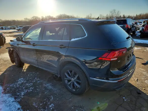 3VV2B7AX1RM070898 2024 VOLKSWAGEN TIGUAN - Image 2