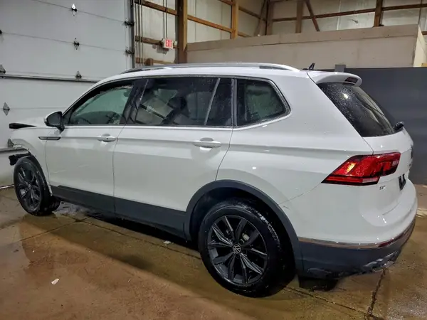 3VV2B7AX1RM096398 2024 VOLKSWAGEN TIGUAN - Image 2