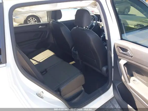 3VV2B7AX2JM007118 2018 VOLKSWAGEN TIGUAN - Image 8