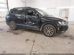 3VV2B7AX2JM037333 2018 VOLKSWAGEN TIGUAN
