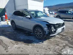3VV2B7AX2JM039051 2018 VOLKSWAGEN TIGUAN