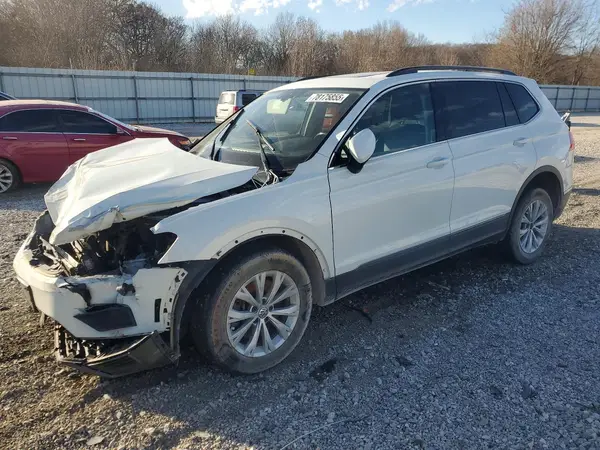 3VV2B7AX2JM049627 2018 VOLKSWAGEN TIGUAN - Image 1