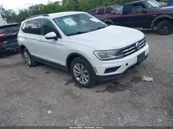 3VV2B7AX2JM053306 2018 VOLKSWAGEN TIGUAN