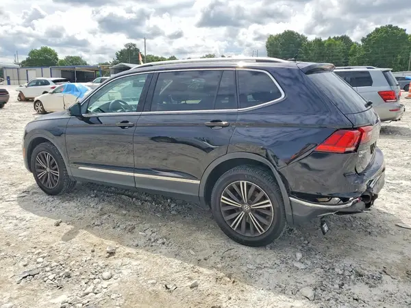3VV2B7AX2JM057002 2018 VOLKSWAGEN TIGUAN - Image 2