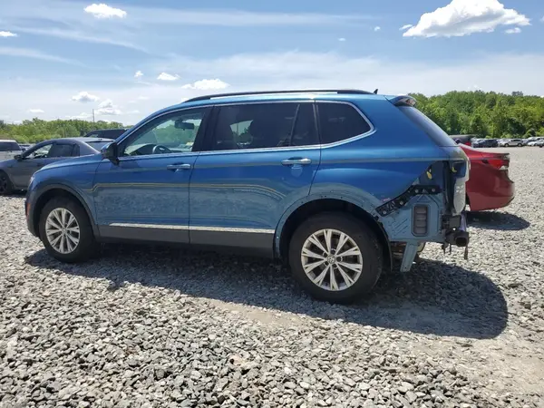 3VV2B7AX2JM076696 2018 VOLKSWAGEN TIGUAN - Image 2