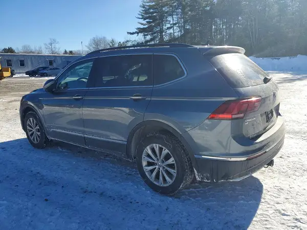 3VV2B7AX2JM088668 2018 VOLKSWAGEN TIGUAN - Image 2