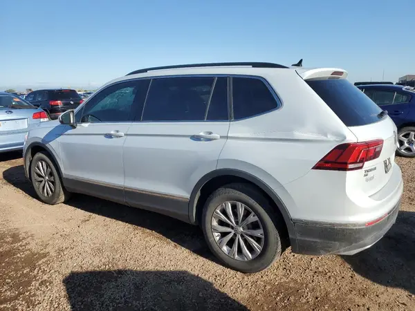 3VV2B7AX2JM116582 2018 VOLKSWAGEN TIGUAN - Image 2