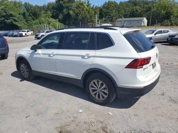 3VV2B7AX2JM130384 2018 VOLKSWAGEN TIGUAN - Image 2