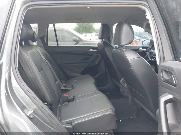 3VV2B7AX2JM132491 2018 VOLKSWAGEN TIGUAN - Image 8
