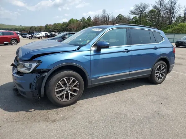 3VV2B7AX2JM147265 2018 VOLKSWAGEN TIGUAN - Image 1