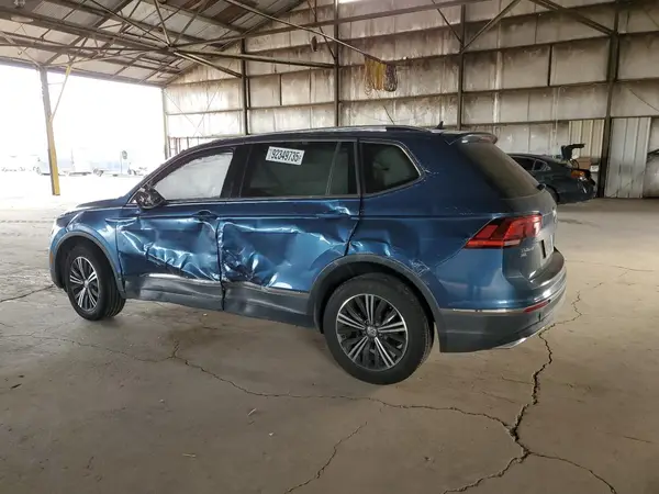 3VV2B7AX2JM154877 2018 VOLKSWAGEN TIGUAN - Image 2