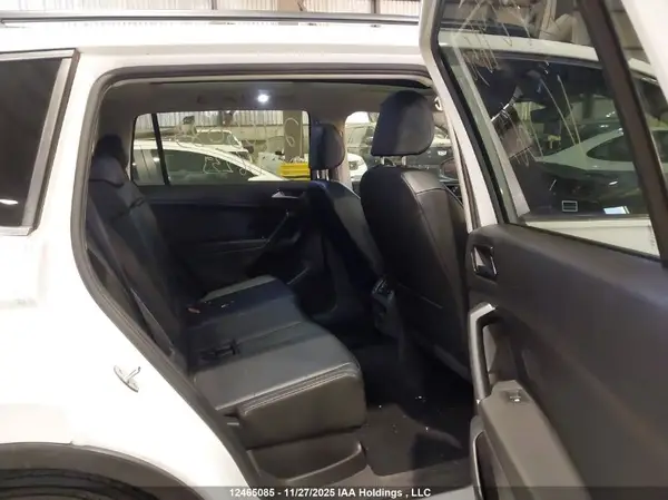 3VV2B7AX2JM156239 2018 VOLKSWAGEN TIGUAN - Image 8