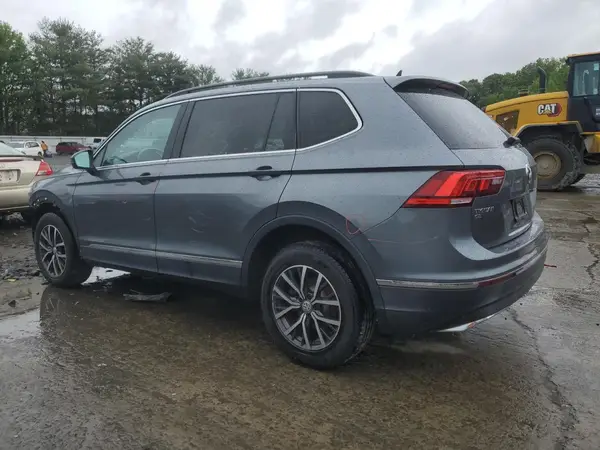 3VV2B7AX2JM191850 2018 VOLKSWAGEN TIGUAN - Image 2
