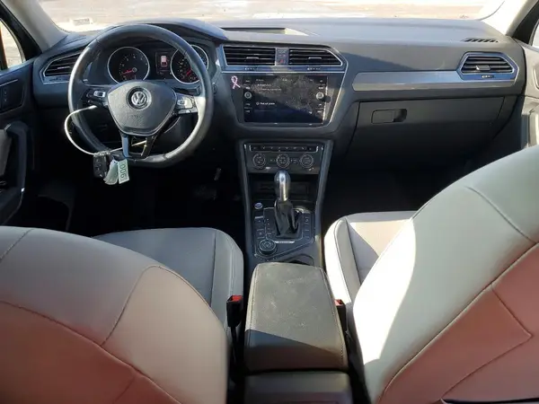 3VV2B7AX2JM198250 2018 VOLKSWAGEN TIGUAN - Image 8