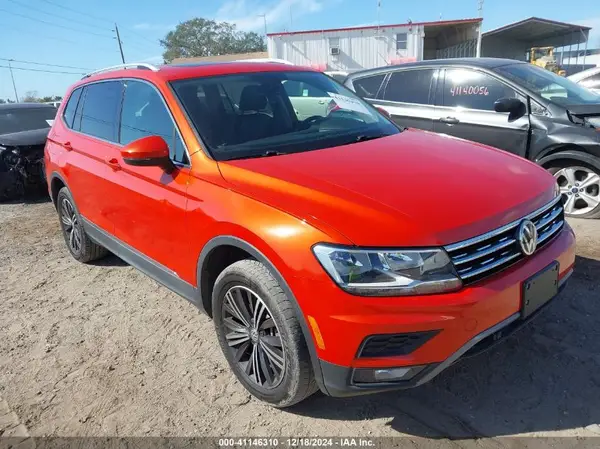 3VV2B7AX2KM013776 2019 VOLKSWAGEN TIGUAN - Image 1