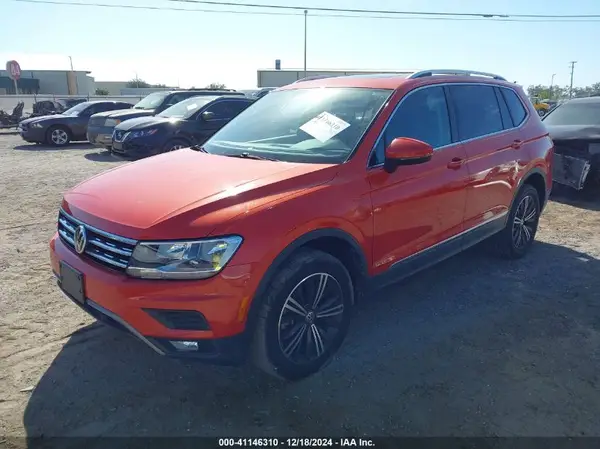 3VV2B7AX2KM013776 2019 VOLKSWAGEN TIGUAN - Image 2