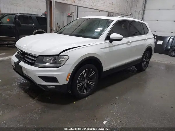 3VV2B7AX2KM044641 2019 VOLKSWAGEN TIGUAN - Image 2