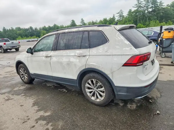 3VV2B7AX2KM051539 2019 VOLKSWAGEN TIGUAN - Image 2