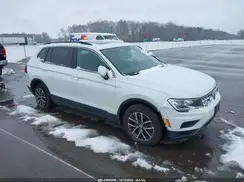 3VV2B7AX2KM070107 2019 VOLKSWAGEN TIGUAN