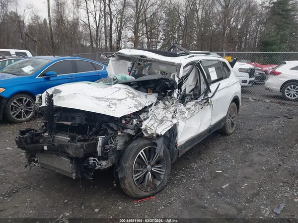 3VV2B7AX2KM097310 2019 VOLKSWAGEN TIGUAN - Image 2