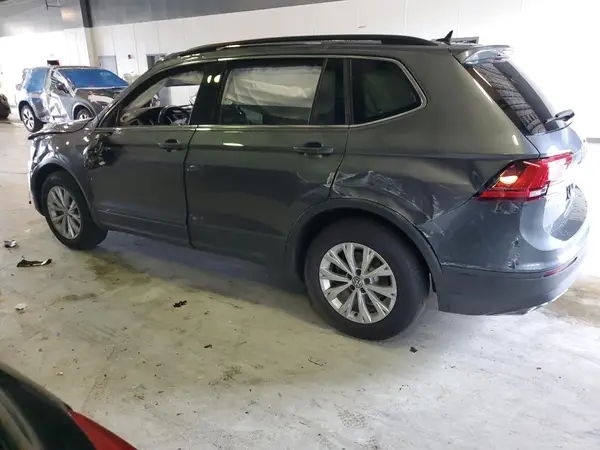 3VV2B7AX2KM137014 2019 VOLKSWAGEN TIGUAN - Image 2