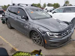 3VV2B7AX2KM143573 2019 VOLKSWAGEN TIGUAN