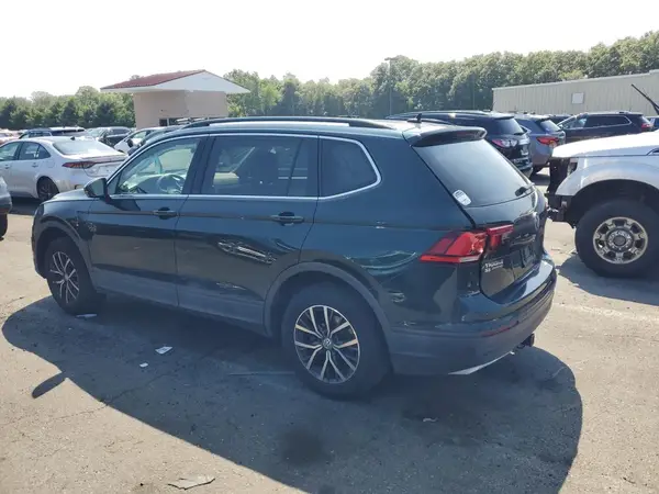 3VV2B7AX2KM163080 2019 VOLKSWAGEN TIGUAN - Image 2