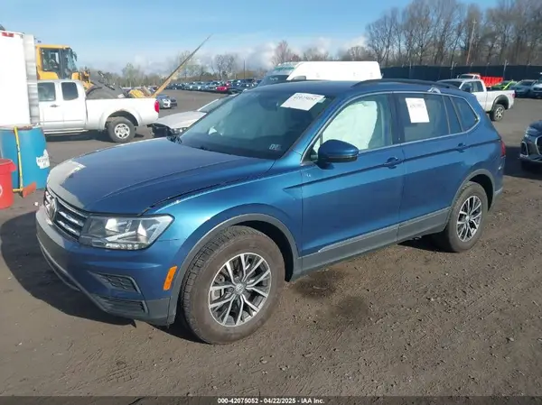 3VV2B7AX2LM017277 2020 VOLKSWAGEN TIGUAN - Image 2