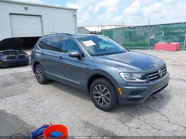 3VV2B7AX2LM038095 2020 VOLKSWAGEN TIGUAN - Image 1