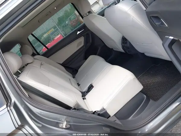 3VV2B7AX2LM038095 2020 VOLKSWAGEN TIGUAN - Image 8