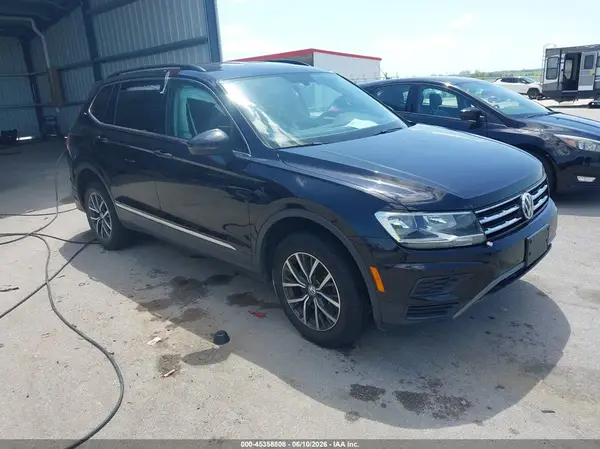 3VV2B7AX2LM096384 2020 VOLKSWAGEN TIGUAN - Image 1