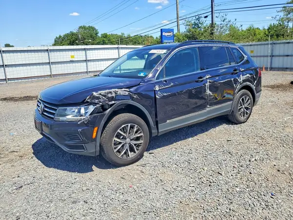 3VV2B7AX2LM098085 2020 VOLKSWAGEN TIGUAN - Image 1