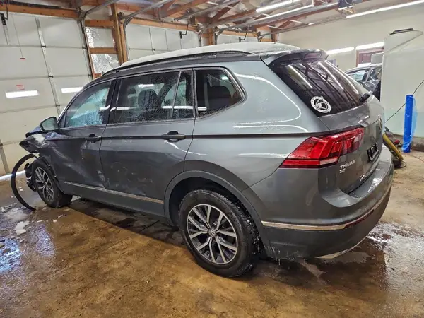3VV2B7AX2LM104631 2020 VOLKSWAGEN TIGUAN - Image 2