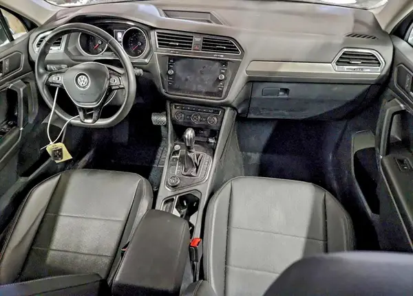 3VV2B7AX2LM104631 2020 VOLKSWAGEN TIGUAN - Image 8