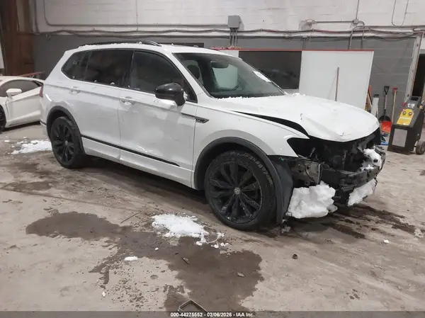 3VV2B7AX2LM165879 2020 VOLKSWAGEN TIGUAN - Image 1